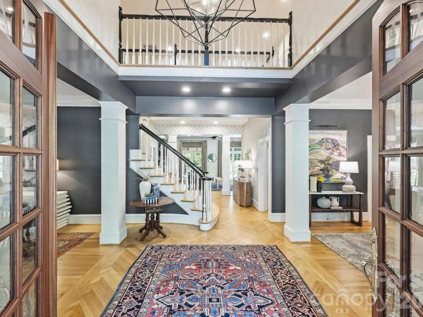 2115 Foxcroft Woods Lane, Charlotte, NC 28211.  MLS# CAR4418029, YatesRealty ID 50200. Abundant light, soaring ceilings and generous spaces. Come take a peak!
