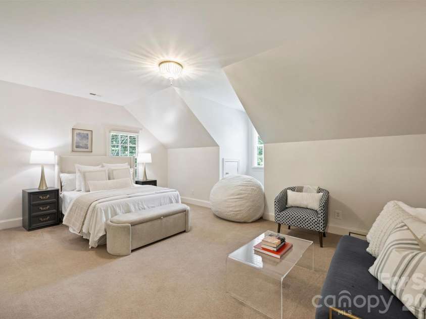2115 Foxcroft Woods Lane, Charlotte, NC 28211.  MLS# CAR4418029, YatesRealty ID 50200. Bedroom 3
