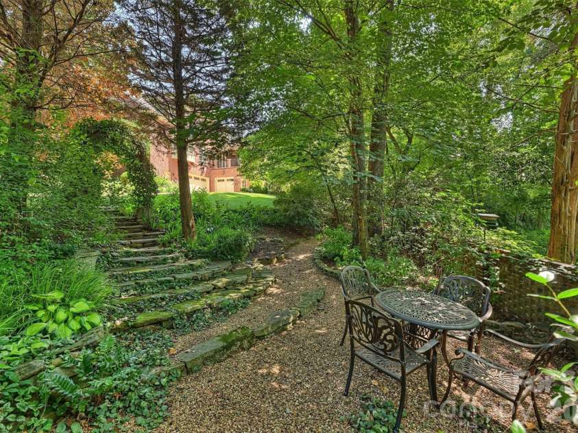 2115 Foxcroft Woods Lane, Charlotte, NC 28211.  MLS# CAR4418029, YatesRealty ID 50200. The privacy the back yard offers is next level.