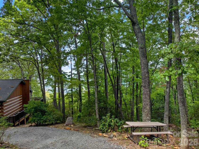 50 Cherokee Lane, Swannanoa, NC 28778.  MLS# CAR4418534, YatesRealty ID 50202. 
