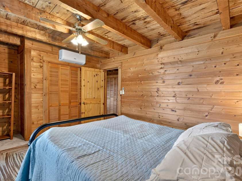 50 Cherokee Lane, Swannanoa, NC 28778.  MLS# CAR4418534, YatesRealty ID 50202. 