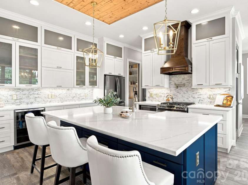 116 Burley Drive, Mooresville, NC 28115.  MLS# CAR4402820, YatesRealty ID 50204. Kitchen