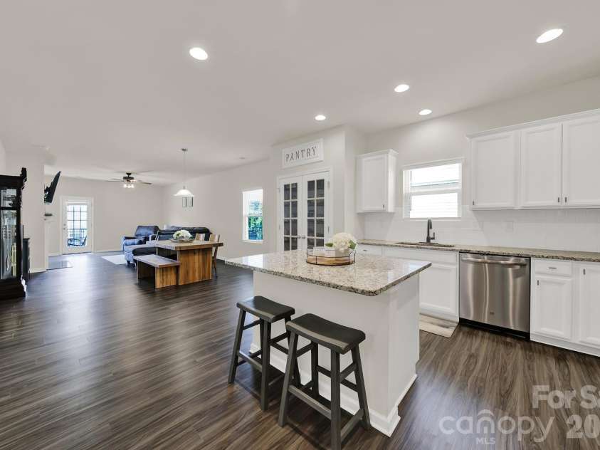 191 Willow Valley Drive, Mooresville, NC 28115.  MLS# CAR4396479, YatesRealty ID 50205. 