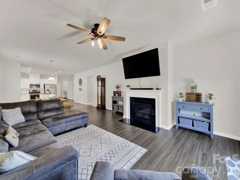 191 Willow Valley Drive, Mooresville, NC 28115.  MLS# CAR4396479, YatesRealty ID 50205. 