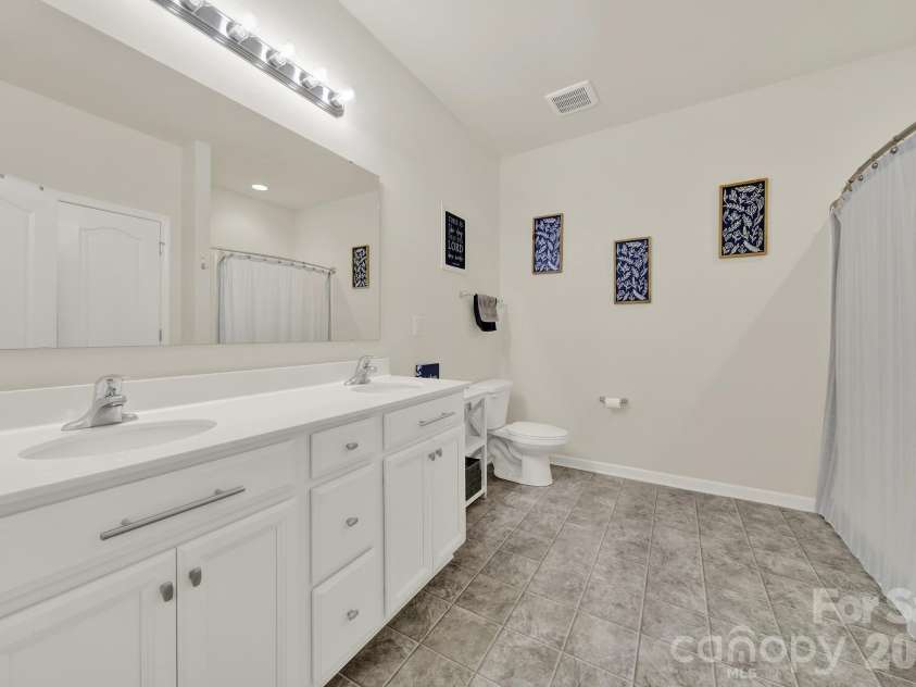 191 Willow Valley Drive, Mooresville, NC 28115.  MLS# CAR4396479, YatesRealty ID 50205. 