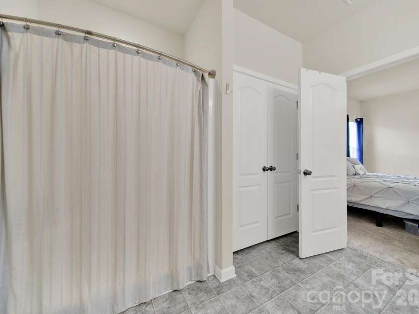 191 Willow Valley Drive, Mooresville, NC 28115.  MLS# CAR4396479, YatesRealty ID 50205. 