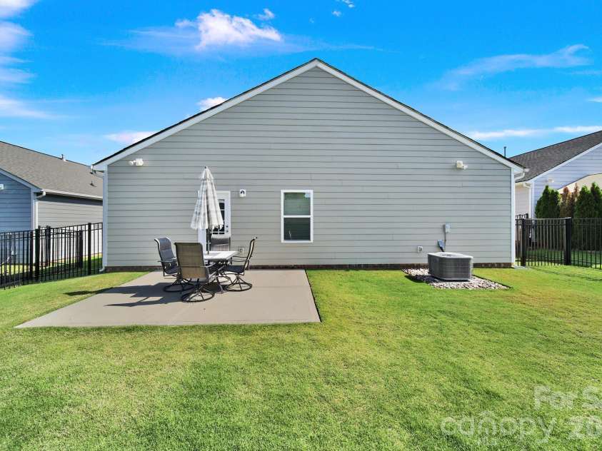 191 Willow Valley Drive, Mooresville, NC 28115.  MLS# CAR4396479, YatesRealty ID 50205. 
