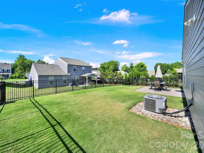 191 Willow Valley Drive, Mooresville, NC 28115.  MLS# CAR4396479, YatesRealty ID 50205. 