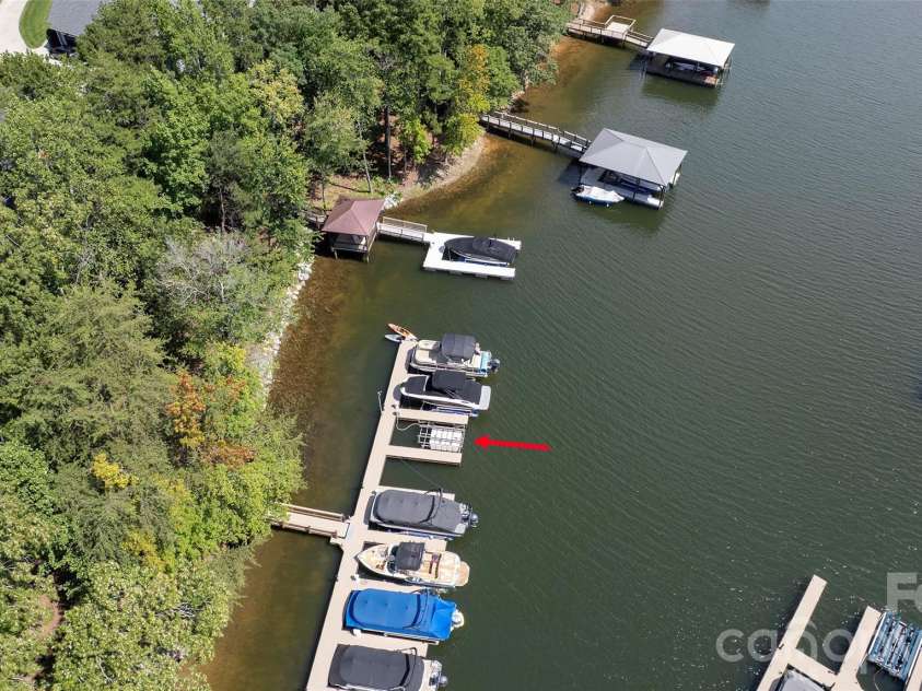 7786 Chapel Creek Drive, Denver, NC 28037.  MLS# CAR4407968, YatesRealty ID 50207. Deeded boat slip #H3...