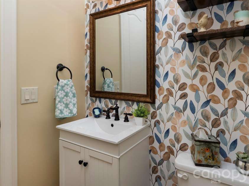 7786 Chapel Creek Drive, Denver, NC 28037.  MLS# CAR4407968, YatesRealty ID 50207. New half bath...