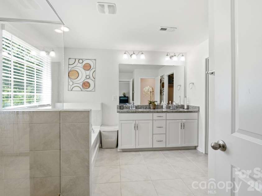 6013 Redwood Pine Road, Concord, NC 28027.  MLS# CAR4416660, YatesRealty ID 50208. Primary bath
