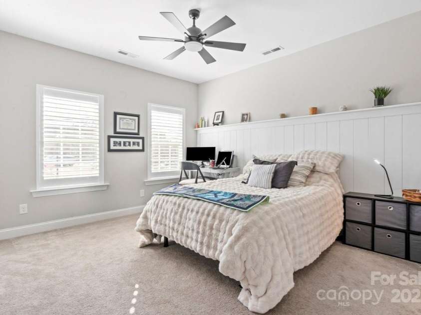 110 Pine Street, Lincolnton, NC 28092.  MLS# CAR4263532, YatesRealty ID 5021. 