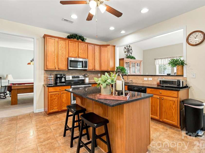 12702 Winget Road, Charlotte, NC 28278.  MLS# CAR4417523, YatesRealty ID 50213. 