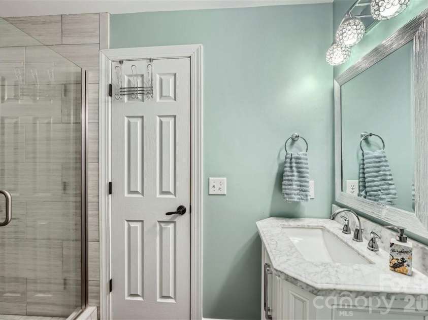 9710 Cockerham Lane, Huntersville, NC 28078.  MLS# CAR4412754, YatesRealty ID 50214. 