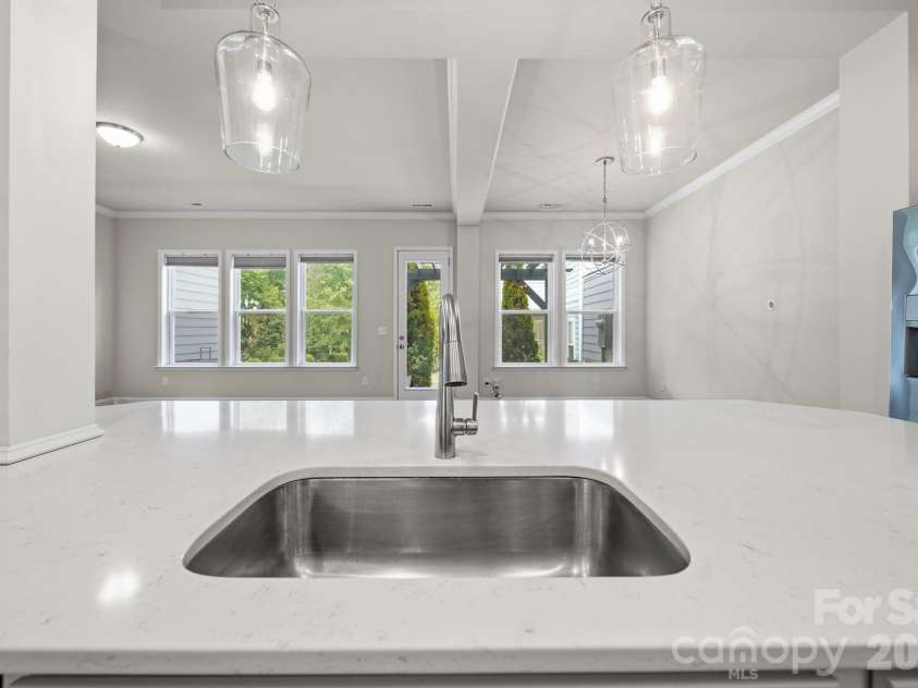 10112 Claire Vista Drive, Charlotte, NC 28277.  MLS# CAR4416513, YatesRealty ID 50215. 
