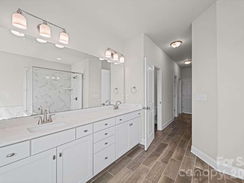 10112 Claire Vista Drive, Charlotte, NC 28277.  MLS# CAR4416513, YatesRealty ID 50215. 