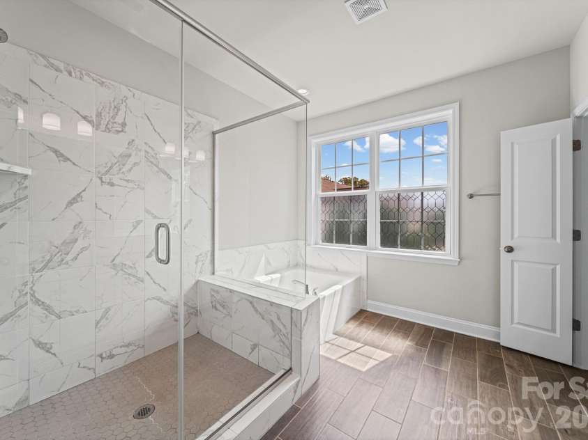 10112 Claire Vista Drive, Charlotte, NC 28277.  MLS# CAR4416513, YatesRealty ID 50215. 