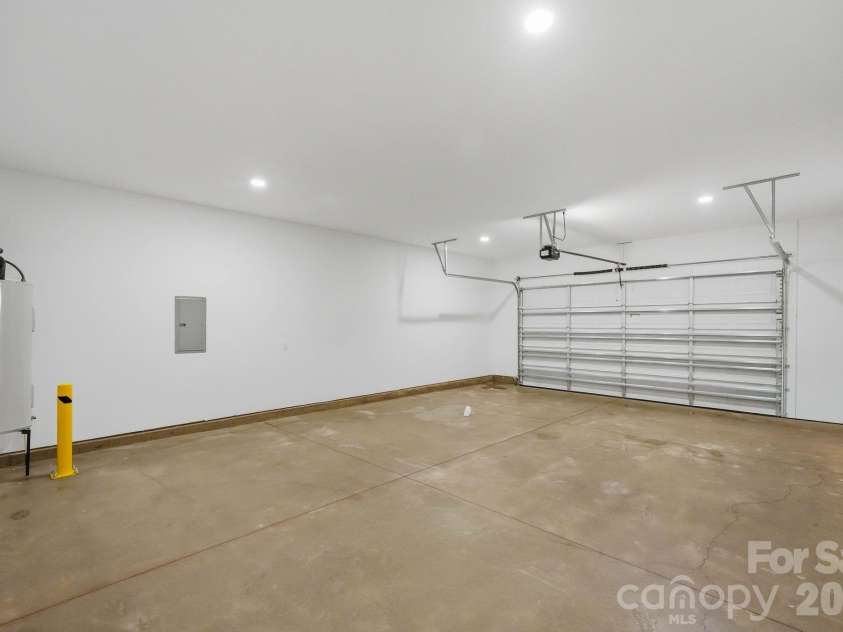 111 General AS Johnston Street, Stanley, NC 28164.  MLS# CAR4413551, YatesRealty ID 50216. 2 Car Garage