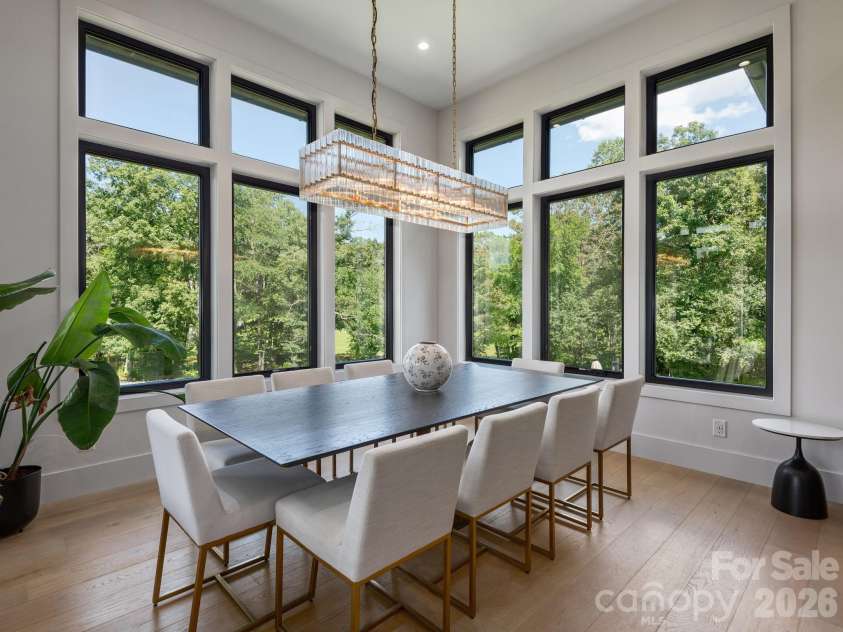 38 Thistle Lane, Fletcher, NC 28732.  MLS# CAR4414050, YatesRealty ID 50217. 