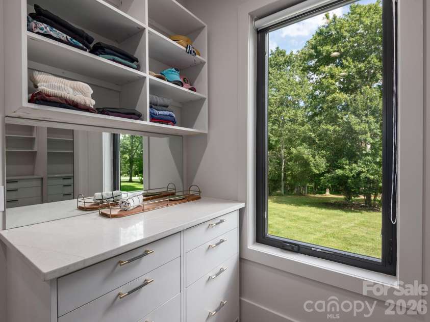 38 Thistle Lane, Fletcher, NC 28732.  MLS# CAR4414050, YatesRealty ID 50217. 