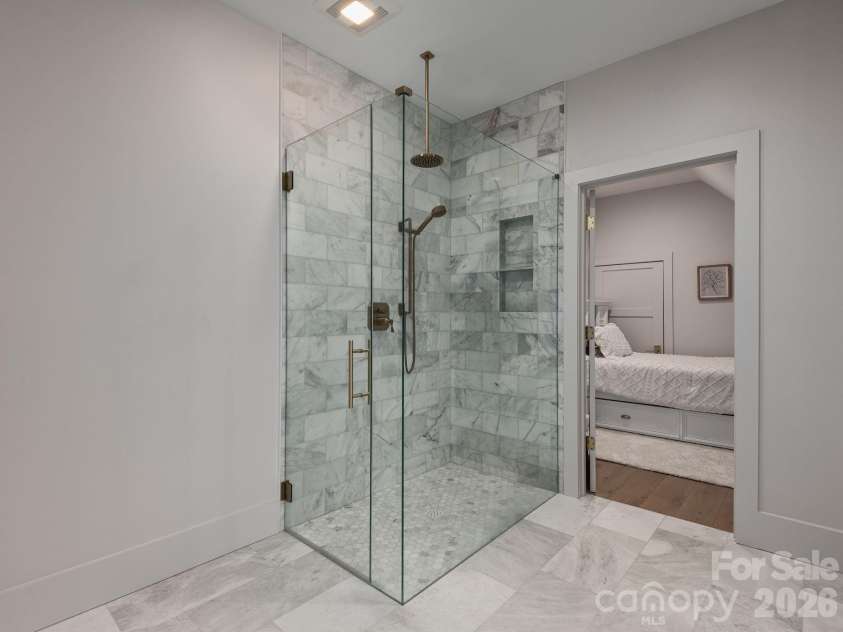 38 Thistle Lane, Fletcher, NC 28732.  MLS# CAR4414050, YatesRealty ID 50217. 
