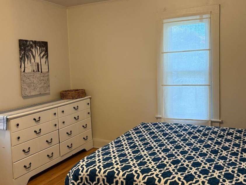 612 24th Street, Hickory, NC 28602.  MLS# CAR4422503, YatesRealty ID 50219. 