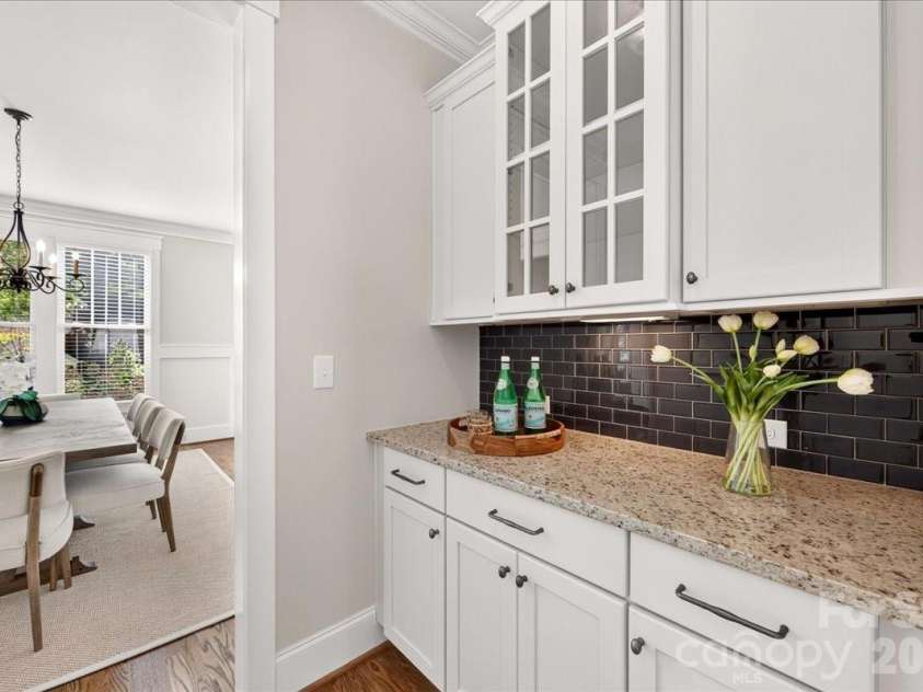 2133 Chatham Avenue, Charlotte, NC 28205.  MLS# CAR4420718, YatesRealty ID 50221. 
