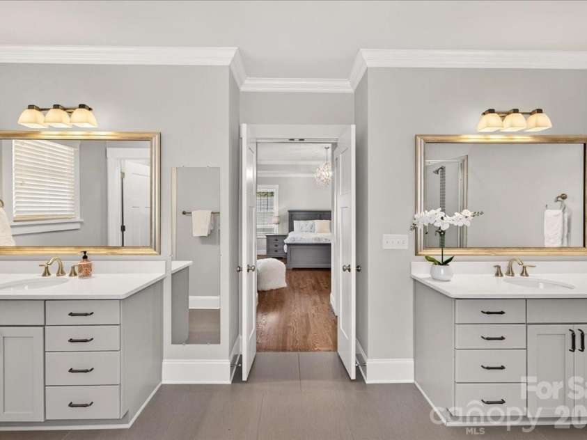 2133 Chatham Avenue, Charlotte, NC 28205.  MLS# CAR4420718, YatesRealty ID 50221. 