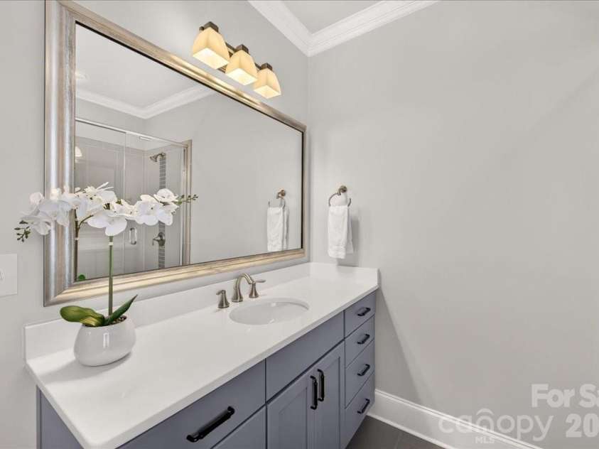 2133 Chatham Avenue, Charlotte, NC 28205.  MLS# CAR4420718, YatesRealty ID 50221. 