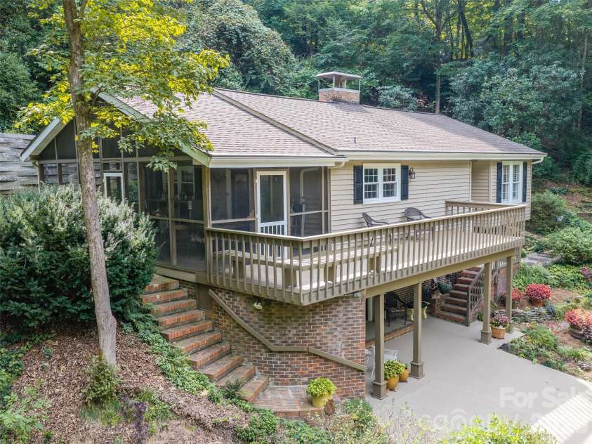 113 Riverside Estate Road, Brevard, NC 28712.  MLS# CAR4420795, YatesRealty ID 50222. 