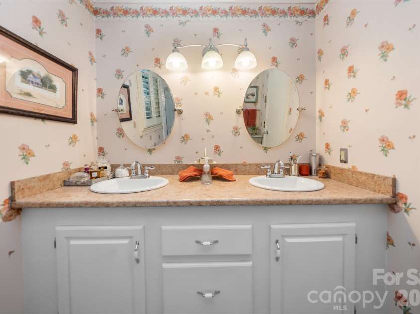 113 Riverside Estate Road, Brevard, NC 28712.  MLS# CAR4420795, YatesRealty ID 50222. 