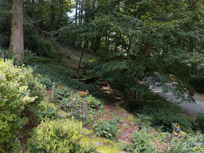 113 Riverside Estate Road, Brevard, NC 28712.  MLS# CAR4420795, YatesRealty ID 50222. 