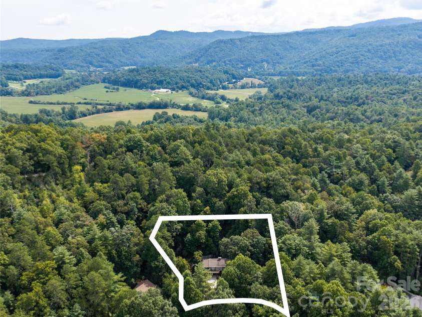 113 Riverside Estate Road, Brevard, NC 28712.  MLS# CAR4420795, YatesRealty ID 50222. 