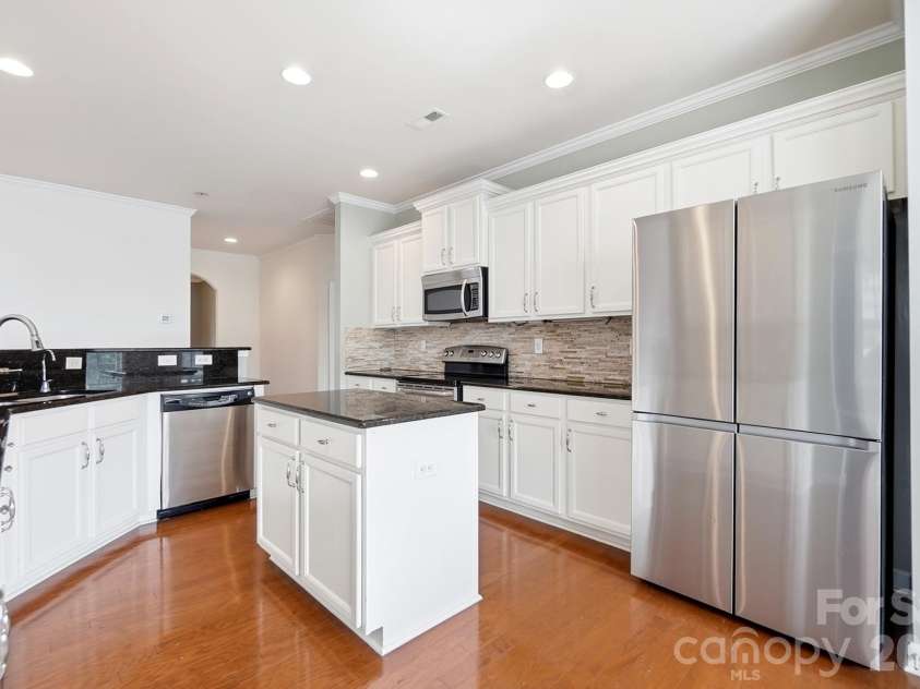 5080 Gladiola Way, Tega Cay, SC 29708.  MLS# CAR4422660, YatesRealty ID 50223. 