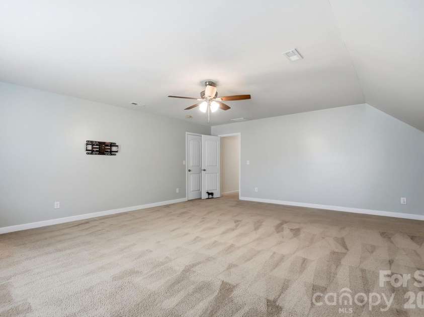 5080 Gladiola Way, Tega Cay, SC 29708.  MLS# CAR4422660, YatesRealty ID 50223. 