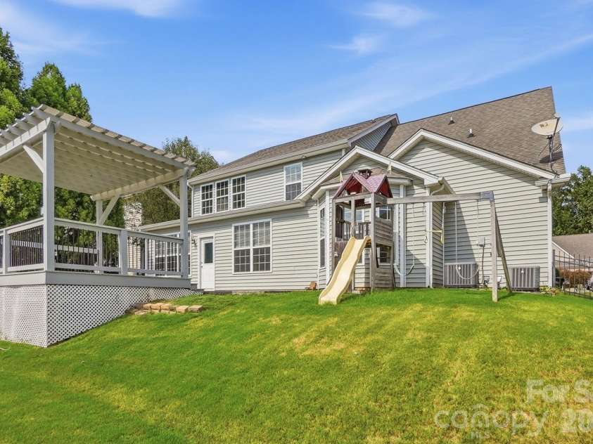 5080 Gladiola Way, Tega Cay, SC 29708.  MLS# CAR4422660, YatesRealty ID 50223. 