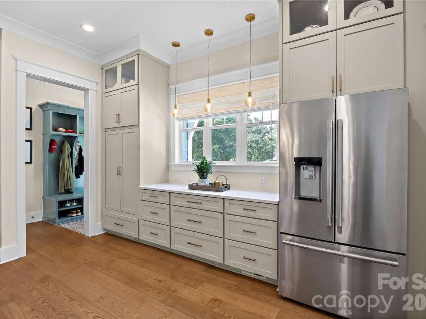 2511 Tower Court, Charlotte, NC 28209.  MLS# CAR4415814, YatesRealty ID 50224. 