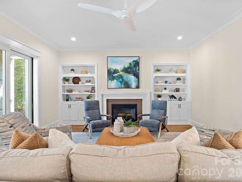 2511 Tower Court, Charlotte, NC 28209.  MLS# CAR4415814, YatesRealty ID 50224. 