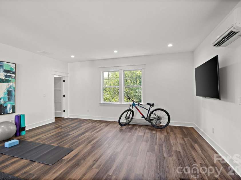 2511 Tower Court, Charlotte, NC 28209.  MLS# CAR4415814, YatesRealty ID 50224. 