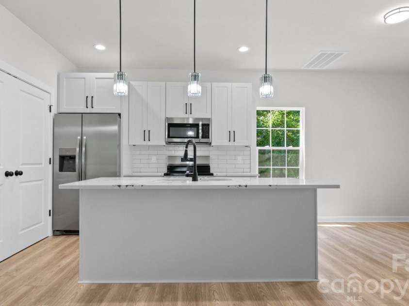 2519 Boulder Lane, Charlotte, NC 28269.  MLS# CAR4422720, YatesRealty ID 50225. 