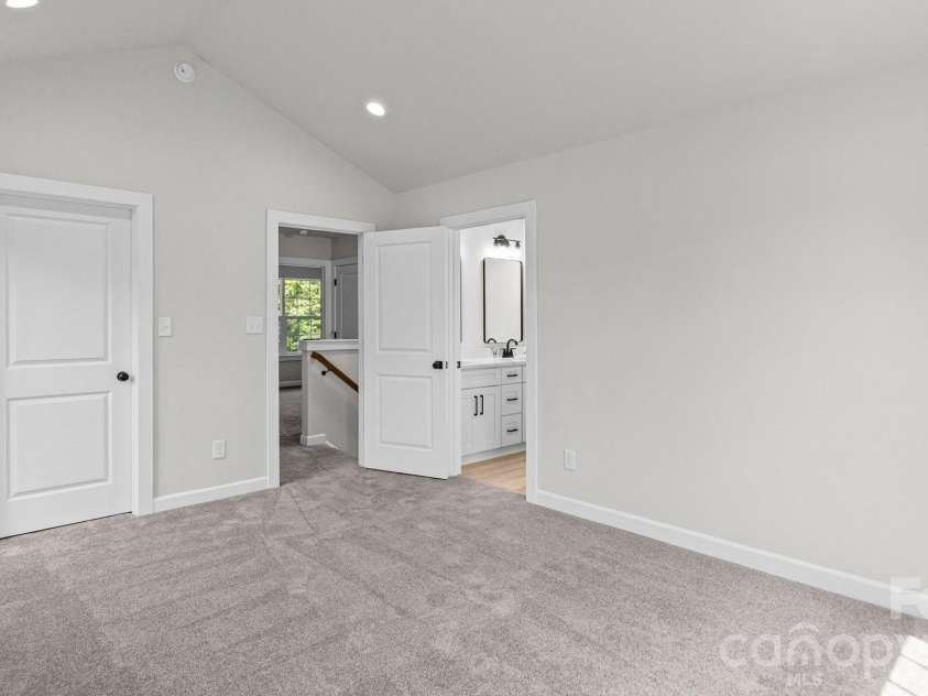 2519 Boulder Lane, Charlotte, NC 28269.  MLS# CAR4422720, YatesRealty ID 50225. 