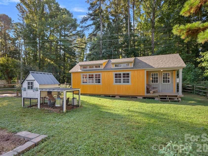 7120 Chattanooga Lane, Mint Hill, NC 28227.  MLS# CAR4422674, YatesRealty ID 50226. 