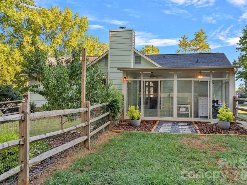 7120 Chattanooga Lane, Mint Hill, NC 28227.  MLS# CAR4422674, YatesRealty ID 50226. 