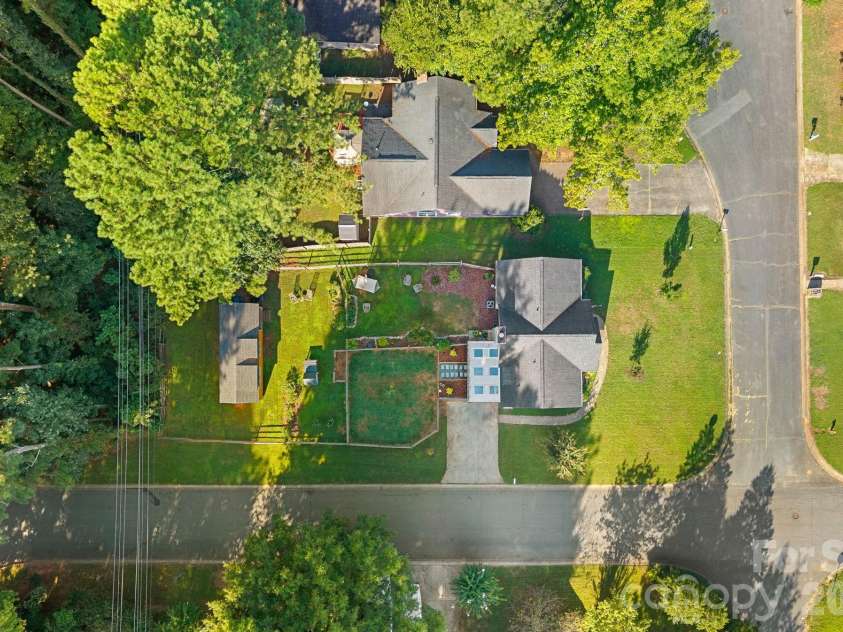 7120 Chattanooga Lane, Mint Hill, NC 28227.  MLS# CAR4422674, YatesRealty ID 50226. 