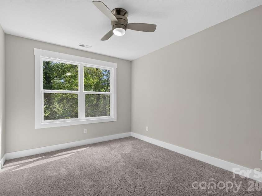 134 Shelburne Road, Asheville, NC 28806.  MLS# CAR4421009, YatesRealty ID 50227. 