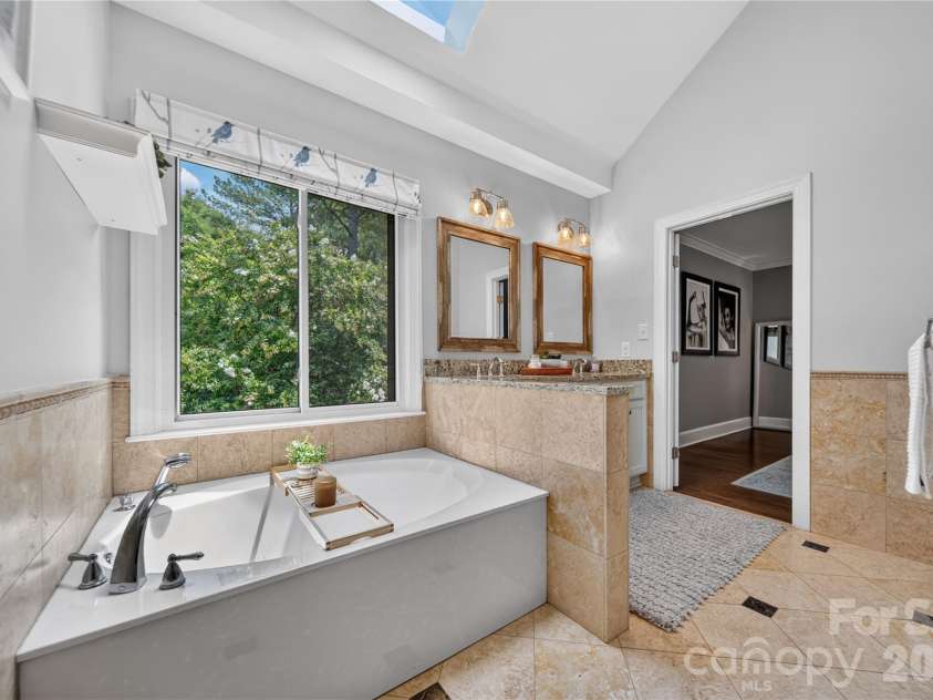 6709 Alexandria Lane, Charlotte, NC 28270.  MLS# CAR4422480, YatesRealty ID 50228. 