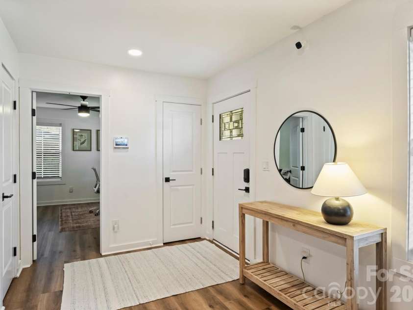 614 Cooper Drive, Charlotte, NC 28210.  MLS# CAR4421270, YatesRealty ID 50229. 