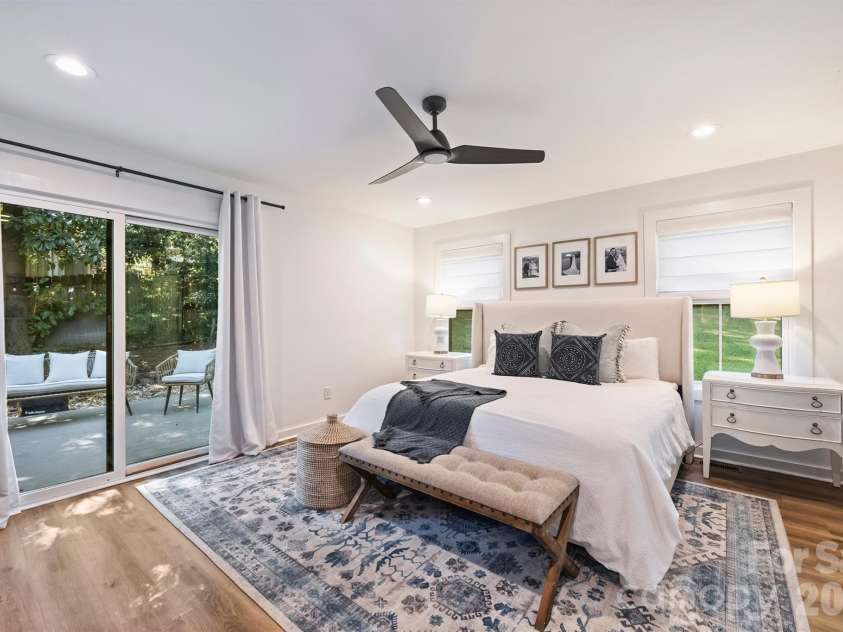 614 Cooper Drive, Charlotte, NC 28210.  MLS# CAR4421270, YatesRealty ID 50229. 