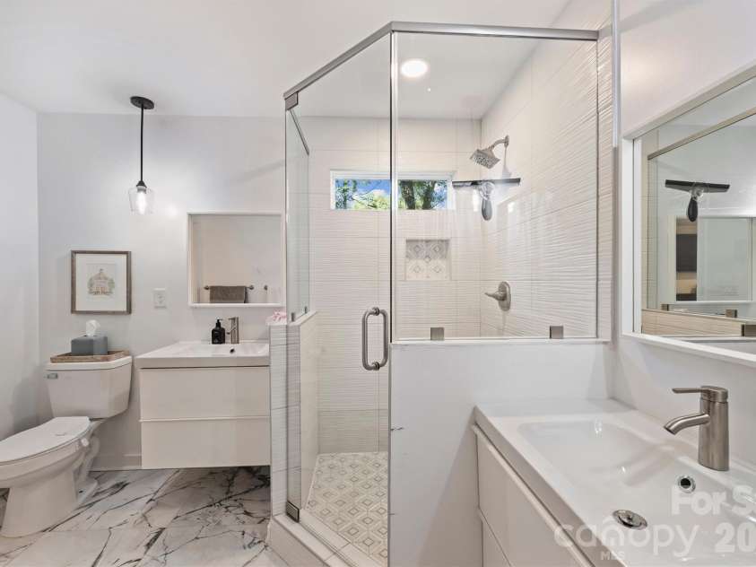 614 Cooper Drive, Charlotte, NC 28210.  MLS# CAR4421270, YatesRealty ID 50229. 