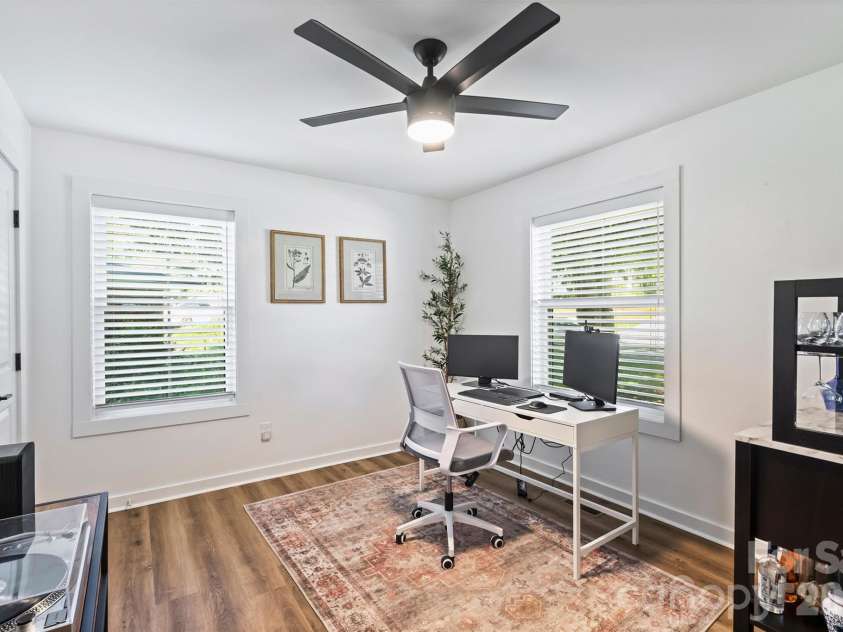 614 Cooper Drive, Charlotte, NC 28210.  MLS# CAR4421270, YatesRealty ID 50229. 
